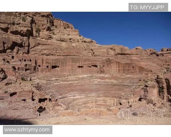 探索埃斯特旺的魅力与文化深度，揭示这座城市的独特风情与历史遗迹