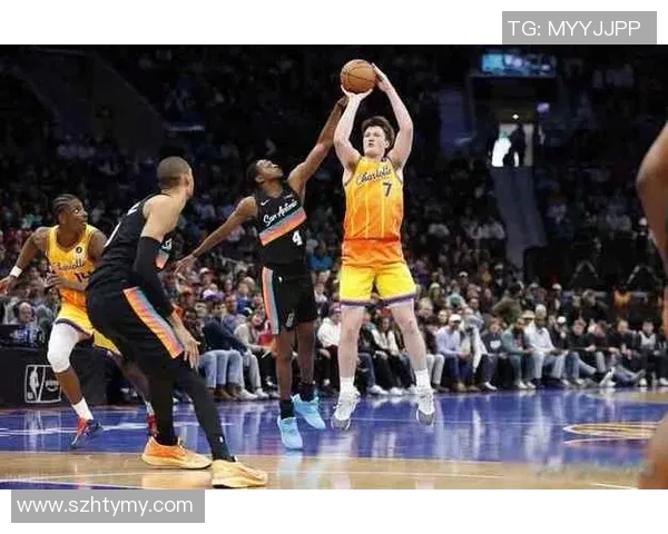 黄蜂与马刺激战四节最终马刺险胜黄蜂四分精彩瞬间回顾 黄蜂与马刺激战四节最终马刺险胜黄蜂四分精彩瞬间回顾