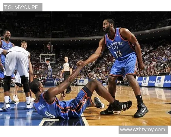 2017年NBA雷霆队与黄蜂队精彩对决回顾与分析