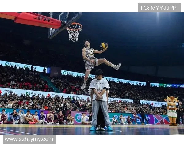 邹雨宸：从青年才俊到篮球明星的成长之路与未来展望