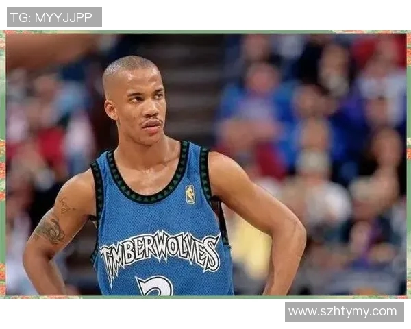 马尚布鲁克斯：从NBA到CBA的传奇旅程与篮球梦想的坚持